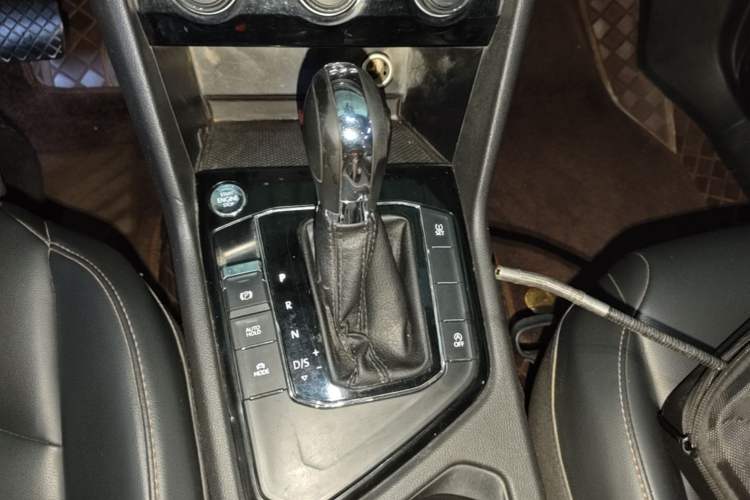Used Volkswagen Tharu 2020 280TSI Two-Wheel Drive Luxury Edition China VI Standard Gear Lever