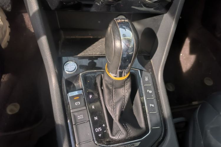 Used Volkswagen Tharu 2020 Revised Version 330TSI Four-Wheel Drive Flagship Edition China VI Gear Lever