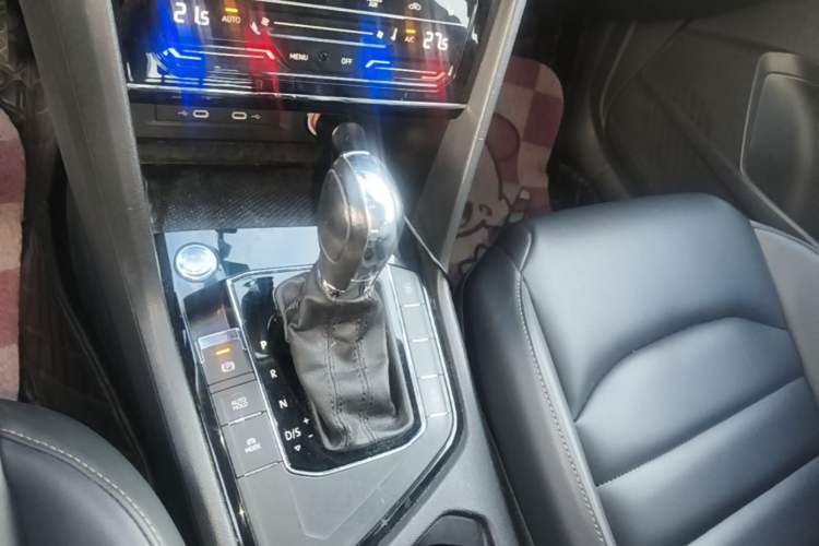 Used Volkswagen Tharu 2020 280TSI Two-Wheel Drive Luxury Edition China VI Standard Gear Lever