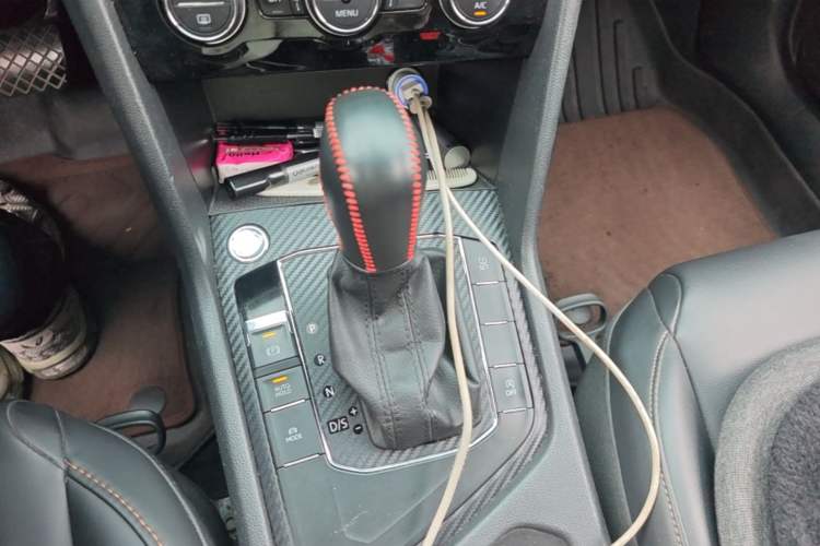 Used Volkswagen Tharu 2020 280TSI Two-Wheel Drive Luxury Edition China VI Standard Gear Lever