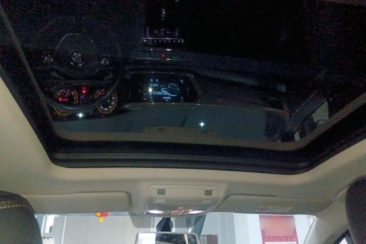 Used Volkswagen Tharu 2020 280TSI Two-Wheel Drive Luxury Plus Version China VI Standard Headliner