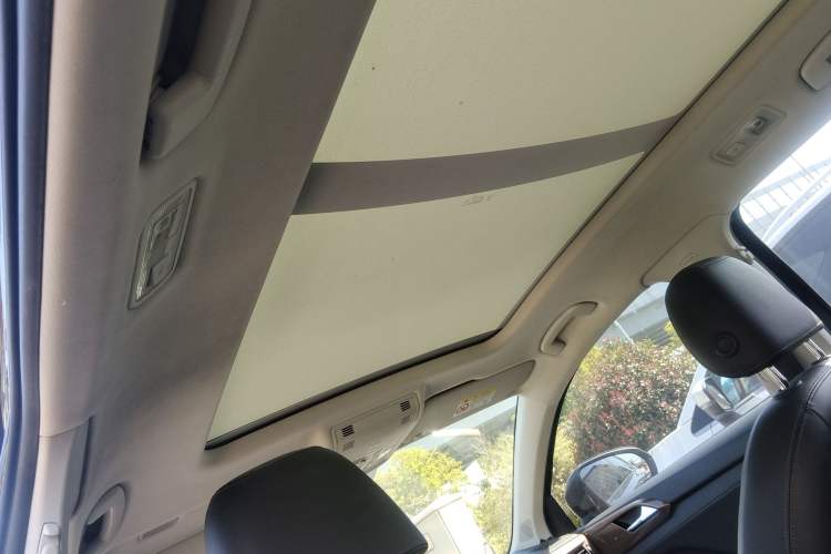 Used Volkswagen Tharu 2020 280TSI Two-Wheel Drive Comfort Edition China VI Standard Headliner