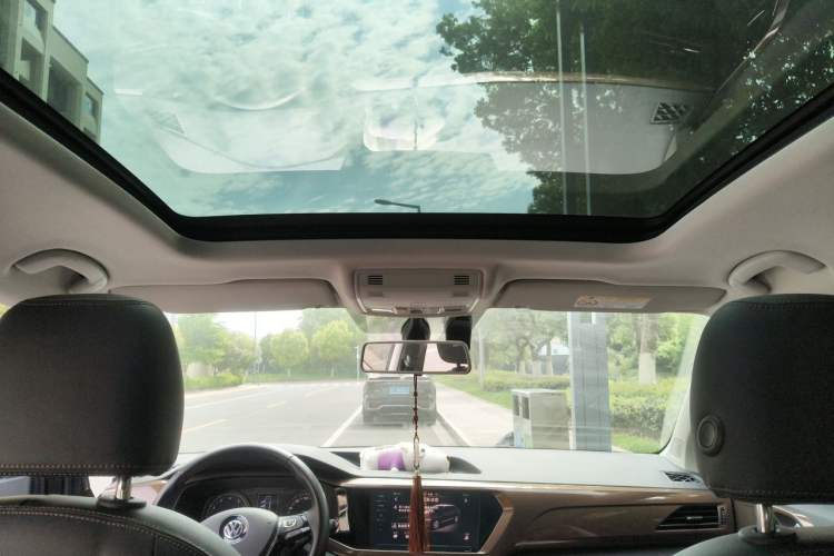 Used Volkswagen Tharu 2020 280TSI Two-Wheel Drive Luxury Edition China VI Standard Headliner