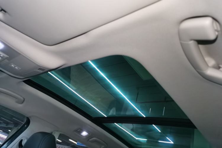 Used Volkswagen Tharu 2020 280TSI Two-Wheel Drive Luxury Plus Version China VI Standard Headliner