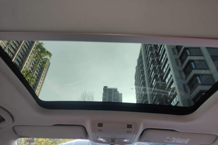 Used Volkswagen Tharu 2020 280TSI Two-Wheel Drive Luxury Plus Version China VI Standard Headliner