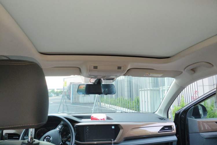 Used Volkswagen Tharu 2020 280TSI Two-Wheel Drive Trend Edition China VI Standard Headliner