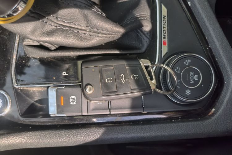 Used Volkswagen Tharu 2020 Revised Version 330TSI Four-Wheel Drive Flagship Edition China VI Interior 1