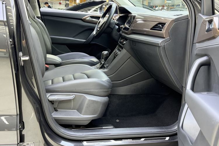 Used Volkswagen Tharu 2020 280TSI Two-Wheel Drive Luxury Plus Version China VI Standard Interior 10
