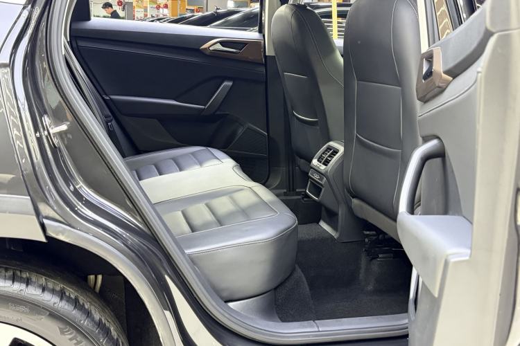 Used Volkswagen Tharu 2020 280TSI Two-Wheel Drive Luxury Plus Version China VI Standard Interior 11