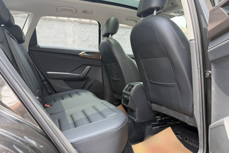 Used Volkswagen Tharu 2020 280TSI Two-Wheel Drive Luxury Plus Version China VI Standard Interior 2