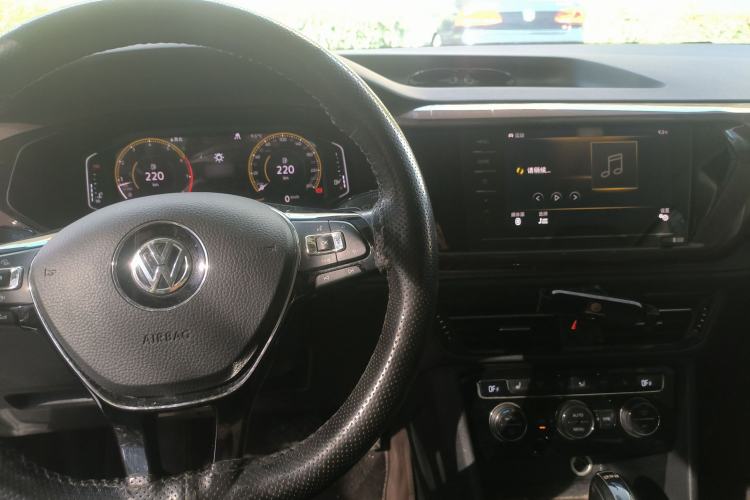 Used Volkswagen Tharu 2020 Revised Version 330TSI Four-Wheel Drive Flagship Edition China VI Interior 2