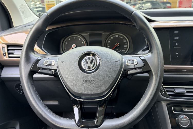 Used Volkswagen Tharu 2020 280TSI Two-Wheel Drive Luxury Plus Version China VI Standard Interior 3