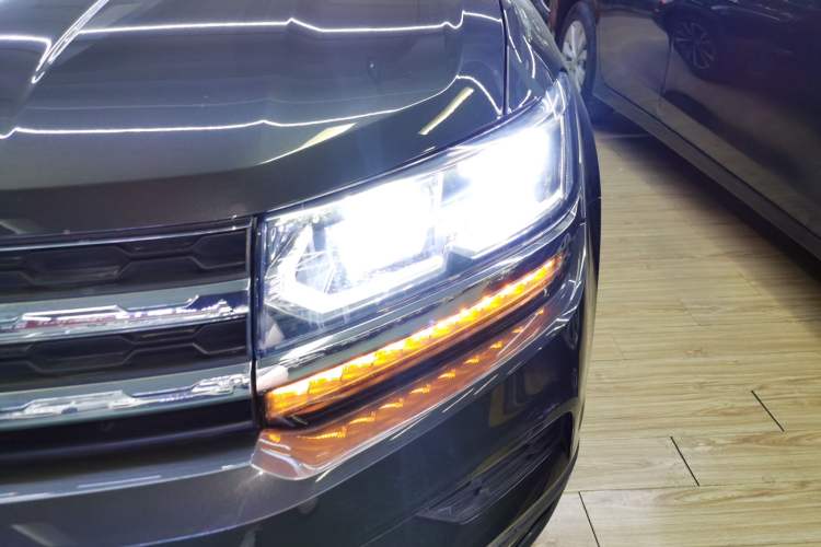 Used Volkswagen Tharu 2020 280TSI Two-Wheel Drive Luxury Plus Version China VI Standard Left Front Headlight
