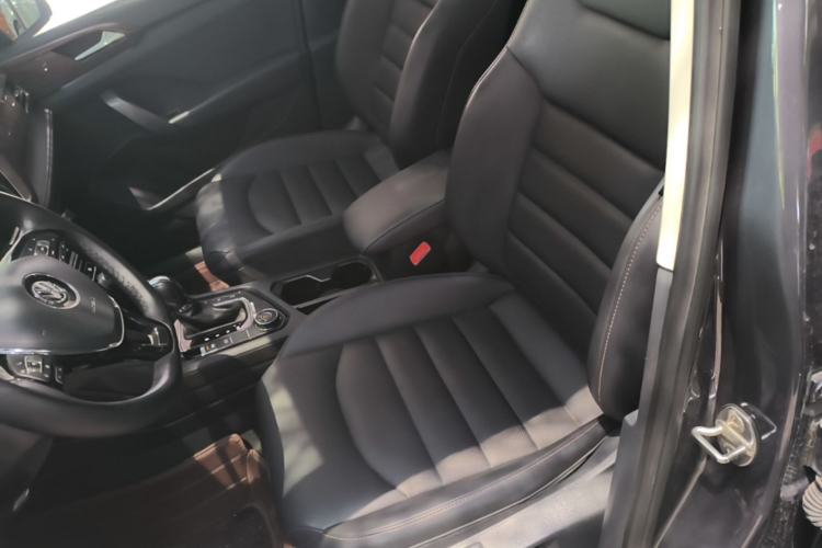 Used Volkswagen Tharu 2020 Revised Version 330TSI Four-Wheel Drive Flagship Edition China VI Left Front Seat