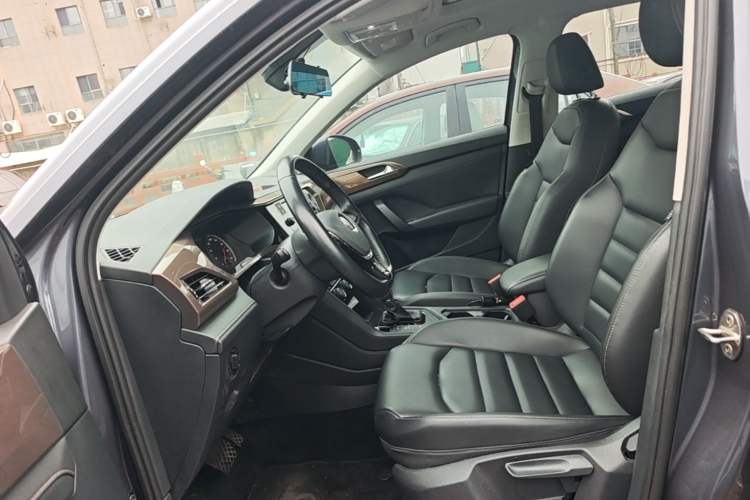 Used Volkswagen Tharu 2020 280TSI Two-Wheel Drive Comfort Edition China VI Standard Left Front Seat