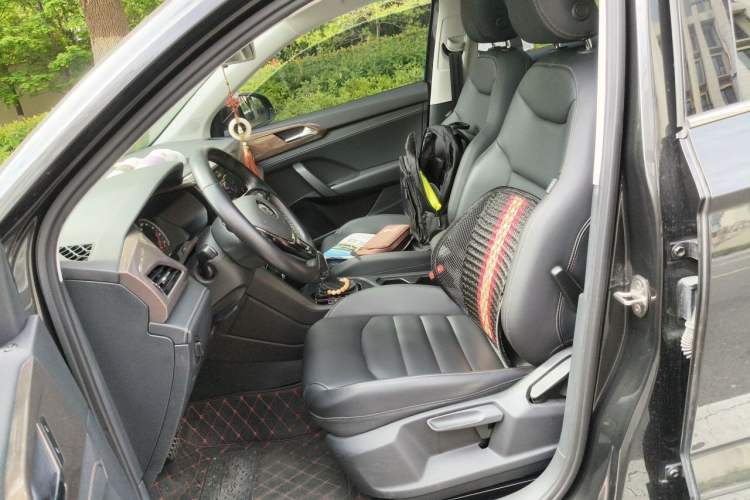 Used Volkswagen Tharu 2020 280TSI Two-Wheel Drive Luxury Edition China VI Standard Left Front Seat