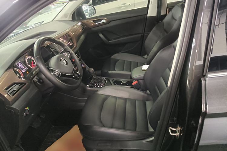 Used Volkswagen Tharu 2020 280TSI Two-Wheel Drive Luxury Plus Version China VI Standard Left Front Seat