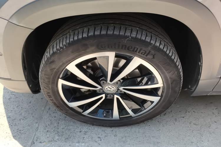 Used Volkswagen Tharu 2020 Revised Version 330TSI Four-Wheel Drive Flagship Edition China VI Left Front Wheel Hub