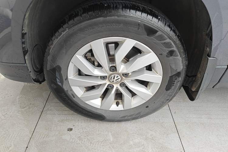 Used Volkswagen Tharu 2020 280TSI Two-Wheel Drive Trend Edition China VI Standard Left Front Wheel Hub