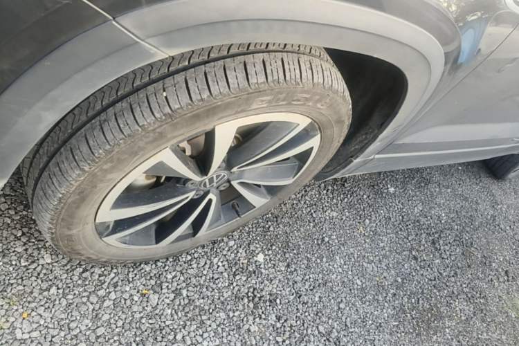 Used Volkswagen Tharu 2020 280TSI Two-Wheel Drive Luxury Edition China VI Standard Left Front Wheel Hub