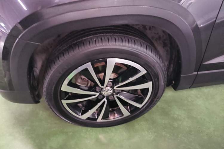 Used Volkswagen Tharu 2020 280TSI Two-Wheel Drive Luxury Plus Version China VI Standard Left Front Wheel Hub