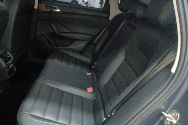 Used Volkswagen Tharu 2020 280TSI Two-Wheel Drive Luxury Plus Version China VI Standard Left Rear Seat
