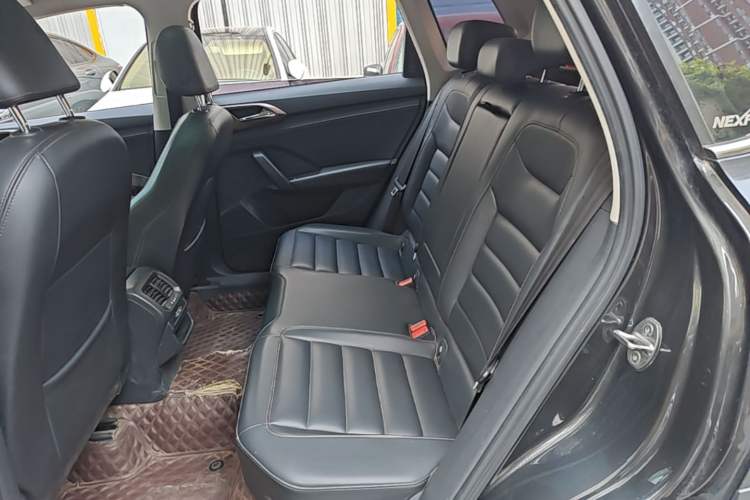 Used Volkswagen Tharu 2020 280TSI Two-Wheel Drive Luxury Edition China VI Standard Left Rear Seat
