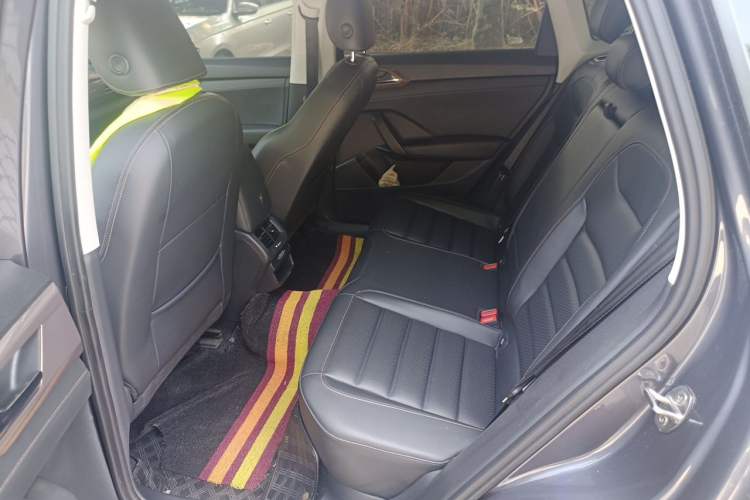 Used Volkswagen Tharu 2020 280TSI Two-Wheel Drive Luxury Plus Version China VI Standard Left Rear Seat