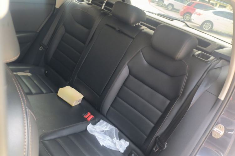 Used Volkswagen Tharu 2020 280TSI Two-Wheel Drive Luxury Edition China VI Standard Left Rear Seat