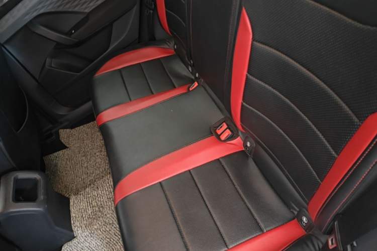 Used Volkswagen Tharu 2020 280TSI Two-Wheel Drive Trend Edition China VI Standard Left Rear Seat