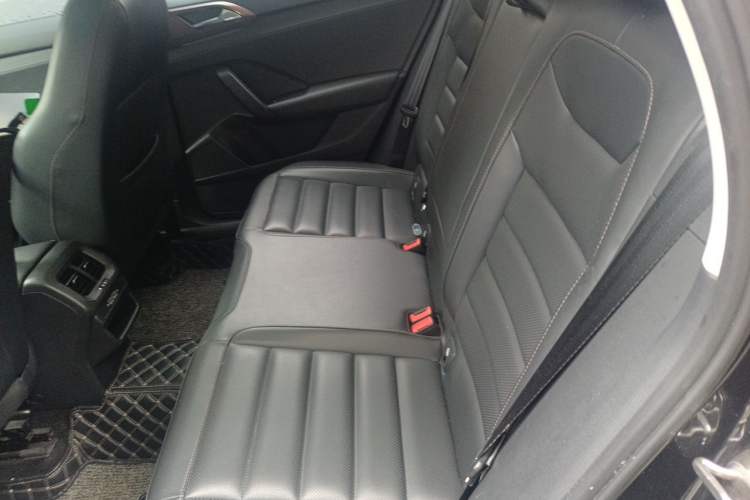 Used Volkswagen Tharu 2020 Revised Version 330TSI Four-Wheel Drive Flagship Edition China VI Left Rear Seat