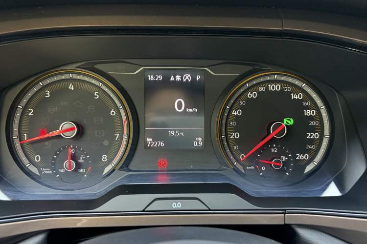 Used Volkswagen Tharu 2020 280TSI Two-Wheel Drive Luxury Plus Version China VI Standard Odometer Close Up