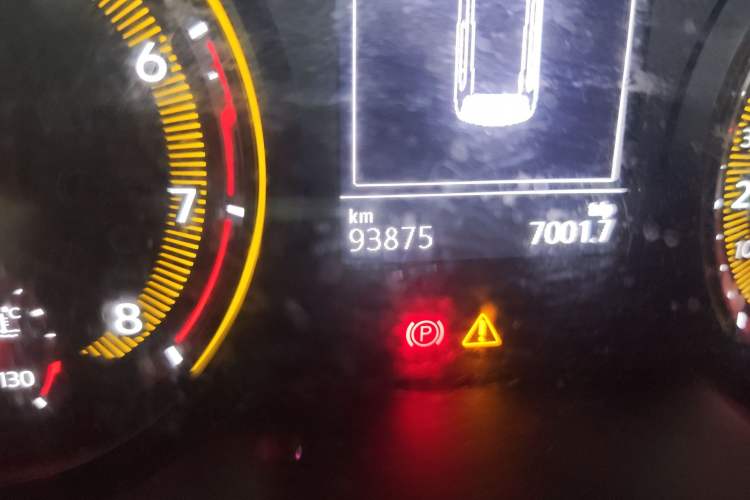 Used Volkswagen Tharu 2020 280TSI Two-Wheel Drive Luxury Edition China VI Standard Odometer Close Up