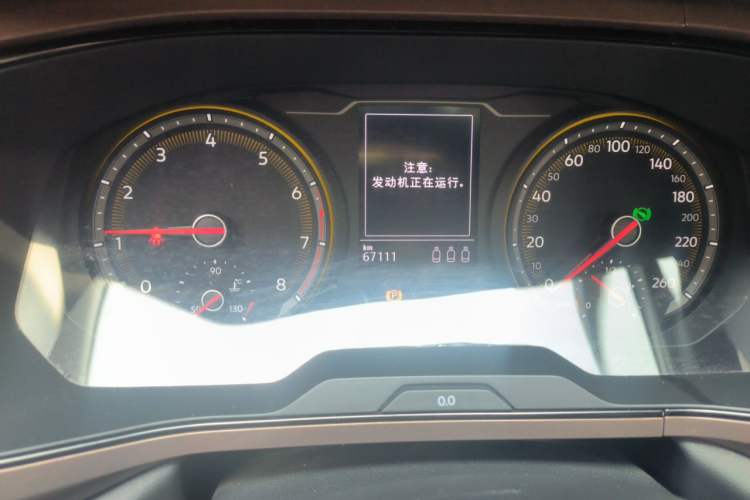 Used Volkswagen Tharu 2020 280TSI Two-Wheel Drive Luxury Edition China VI Standard Odometer Close Up