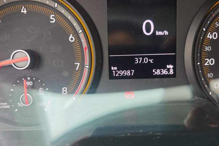 Used Volkswagen Tharu 2020 280TSI Two-Wheel Drive Luxury Edition China VI Standard Odometer Close Up