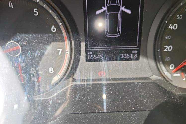 Used Volkswagen Tharu 2020 280TSI Two-Wheel Drive Luxury Edition China VI Standard Odometer Close Up