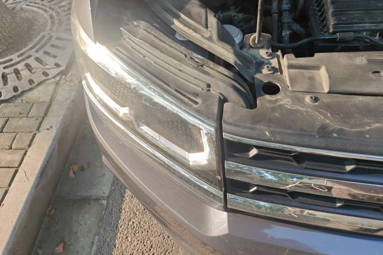 Used Volkswagen Tharu 2020 280TSI Two-Wheel Drive Luxury Plus Version China VI Standard Right Front Headlight