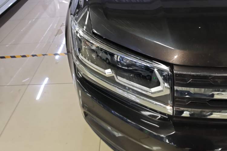 Used Volkswagen Tharu 2020 280TSI Two-Wheel Drive Luxury Edition China VI Standard Right Front Headlight