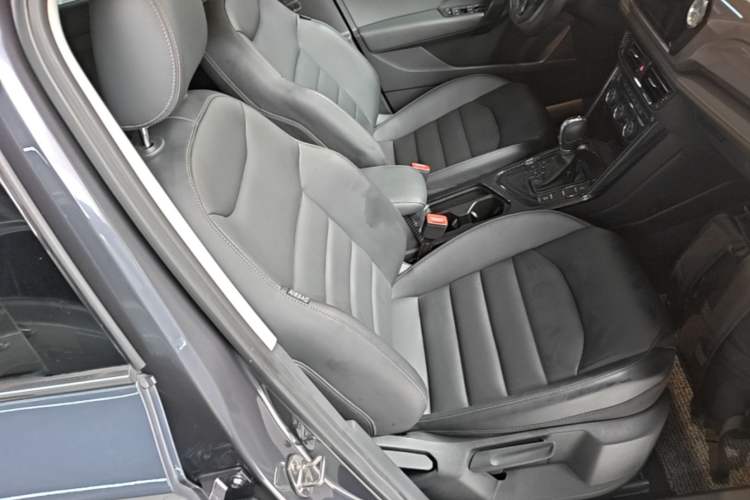 Used Volkswagen Tharu 2020 280TSI Two-Wheel Drive Luxury Plus Version China VI Standard Right Front Seat