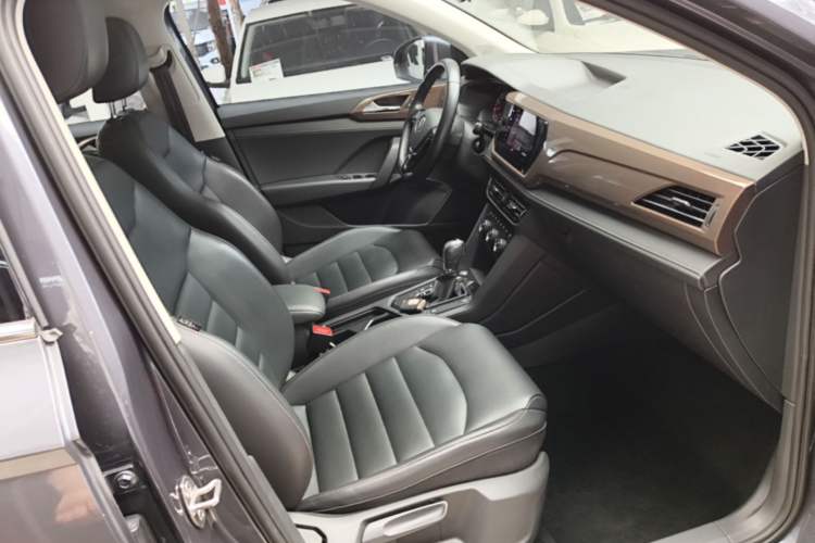 Used Volkswagen Tharu 2020 280TSI Two-Wheel Drive Luxury Edition China VI Standard Right Front Seat