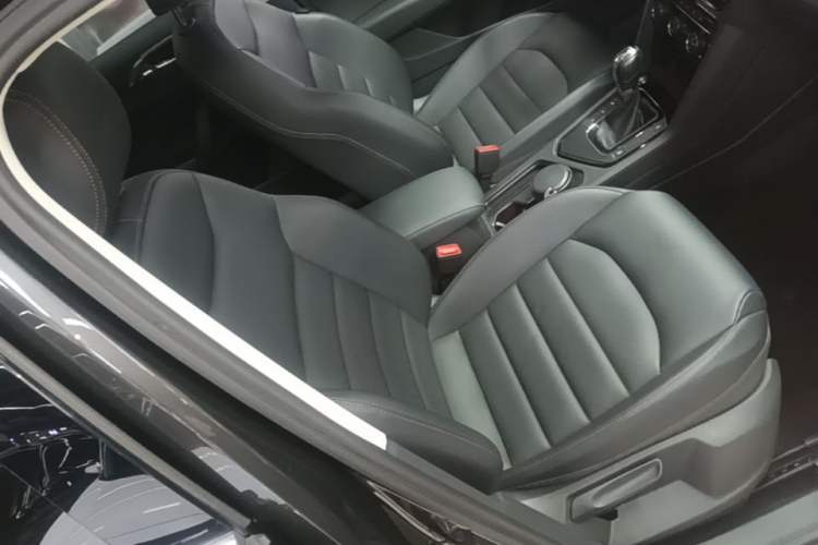 Used Volkswagen Tharu 2020 280TSI Two-Wheel Drive Luxury Plus Version China VI Standard Right Front Seat