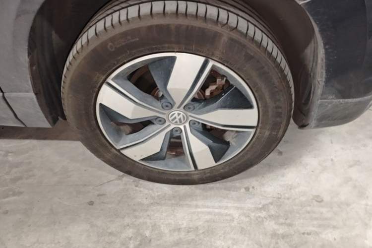 Used Volkswagen Tharu 2020 280TSI Two-Wheel Drive Comfort Edition China VI Standard Right Front Wheel Hub