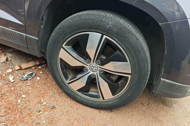 Used Volkswagen Tharu 2020 280TSI Two-Wheel Drive Comfort Edition China VI Standard Right Front Wheel Hub
