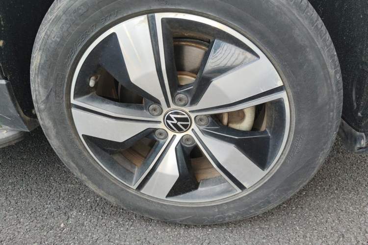 Used Volkswagen Tharu 2020 280TSI Two-Wheel Drive Trend Edition China VI Standard Right Front Wheel Hub