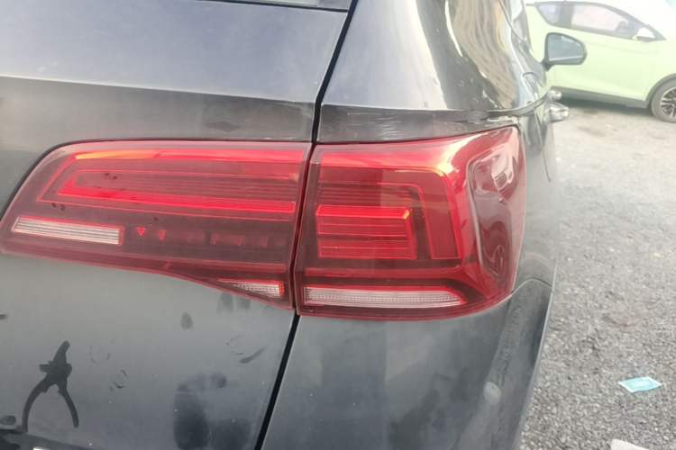 Used Volkswagen Tharu 2020 280TSI Two-Wheel Drive Luxury Edition China VI Standard Right Rear Taillight