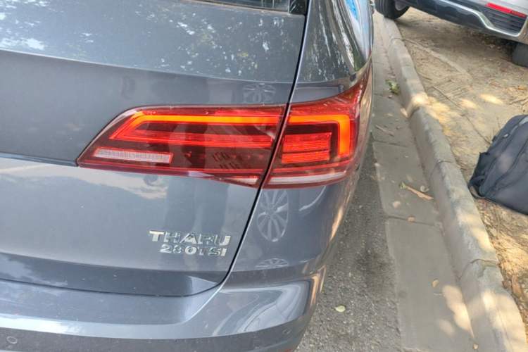 Used Volkswagen Tharu 2020 280TSI Two-Wheel Drive Luxury Plus Version China VI Standard Right Rear Taillight