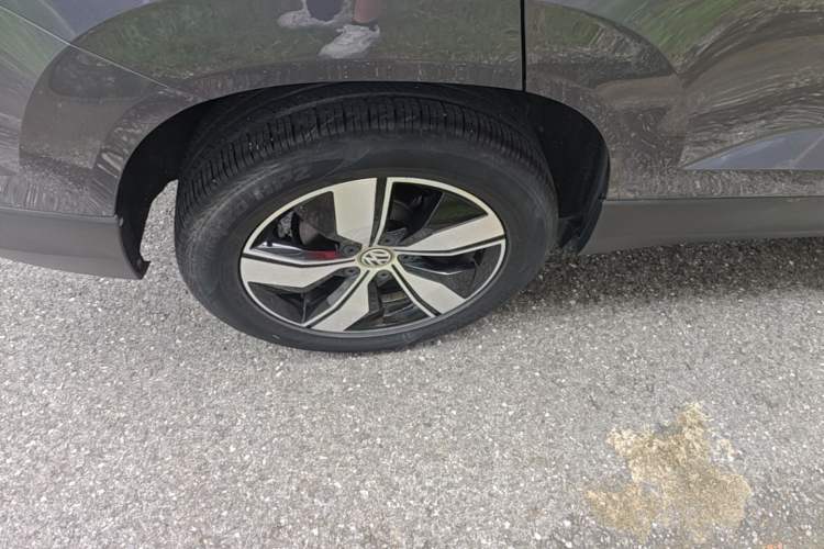 Used Volkswagen Tharu 2020 280TSI Two-Wheel Drive Comfort Edition China VI Standard Right Rear Wheel Hub