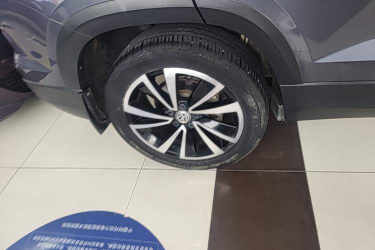 Used Volkswagen Tharu 2020 280TSI Two-Wheel Drive Luxury Edition China VI Standard Right Rear Wheel Hub