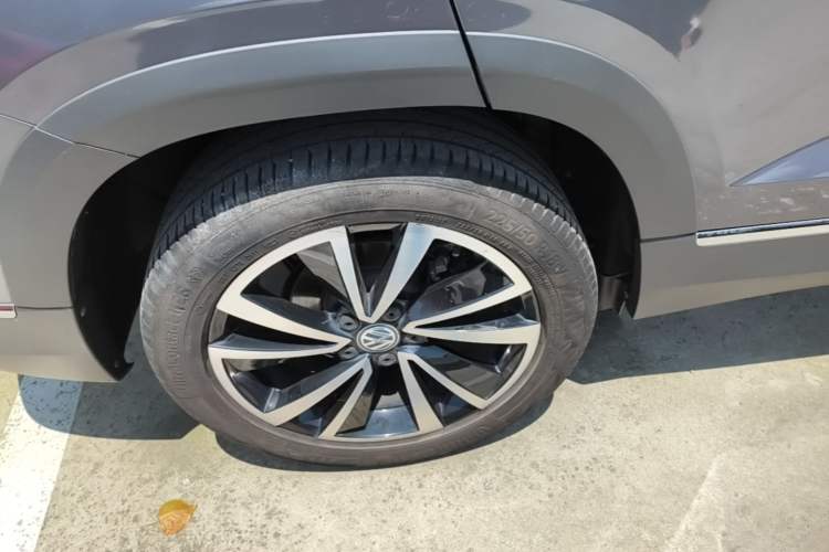 Used Volkswagen Tharu 2020 Revised Version 330TSI Four-Wheel Drive Flagship Edition China VI Right Rear Wheel Hub