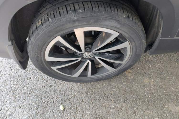 Used Volkswagen Tharu 2020 280TSI Two-Wheel Drive Luxury Plus Version China VI Standard Right Rear Wheel Hub
